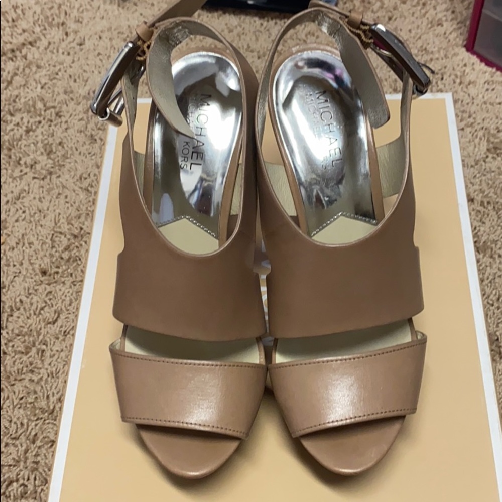 Michael kors platform heel